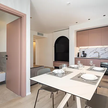 Palatium Aparthotel 4*